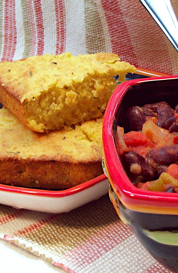 Kidney Bean Chili and Vegan Pineapple Corn Bread