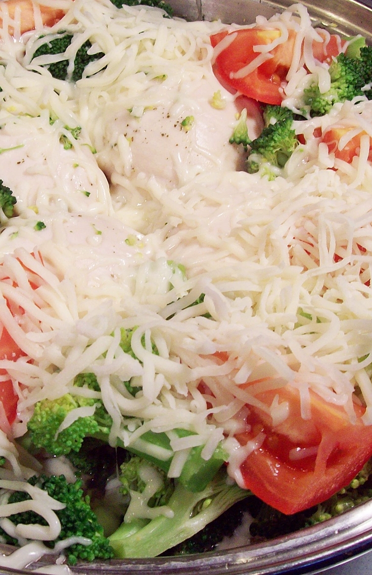 Tomato, Basil and Broccoli Chicken