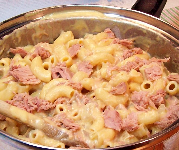 Image of Tuna Mac and Cheese in a Saucepan