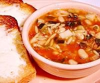 Minestrone Soup with Cheese Bread
